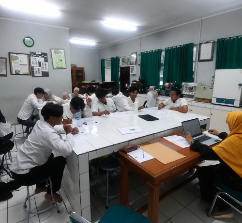 22-11-2024-UTS Prak. Ekologi Tanaman (1)