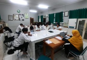 22-11-2024-UTS Prak. Ekologi Tanaman (1)