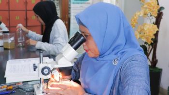 Zoologi_Kegiatan praktikum atau riset(2)